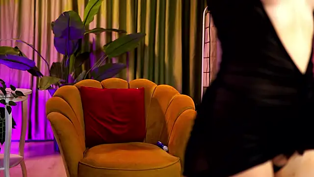 LilyBloome's Webcam Show