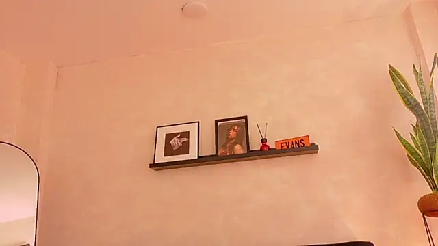 EmmyEvans1 – Live XXX-chat