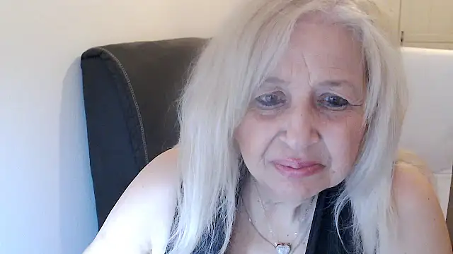 Chat +18 de SusiLifeXXX ao vivo