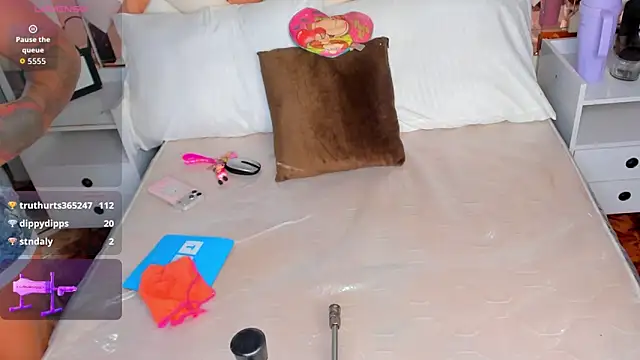 Chatroom XXX en direct de CintiaVega