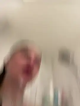 missaIittIesadomasochist: απευθείας συνομιλία ΧΧΧ