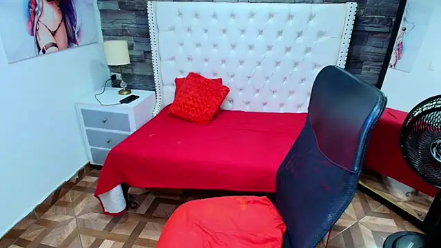 TRINY_TS Webcam Show
