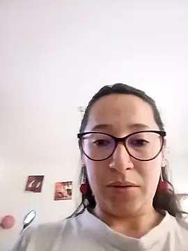 emilypoppy3: вебкам-шоу