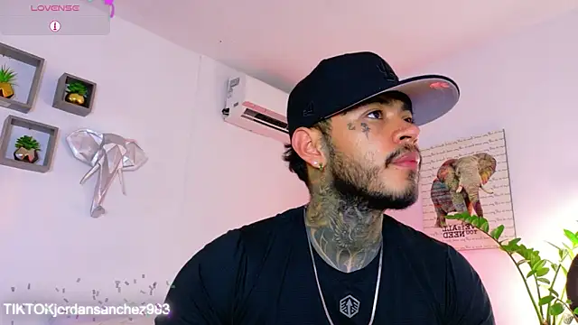 JordanSmiith_: διαδικτυακό σόου στην κάμερα