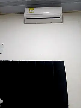 Liancy: απευθείας συνομιλία ΧΧΧ