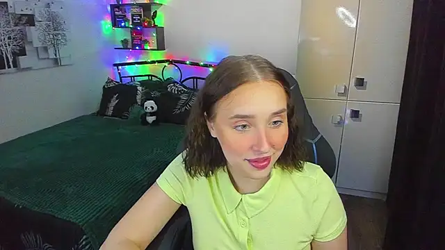 CrazyBitchInLace's Live XXX Chat