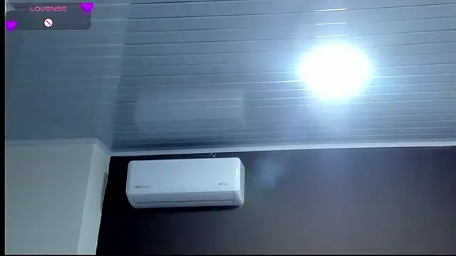 Chatroom XXX en direct de _Kendall_19