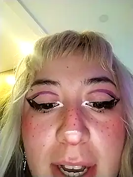 Онлайн чат XXX ciindy_ink