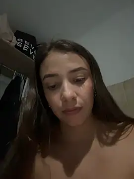 Chat +18 de Hall_16 ao vivo