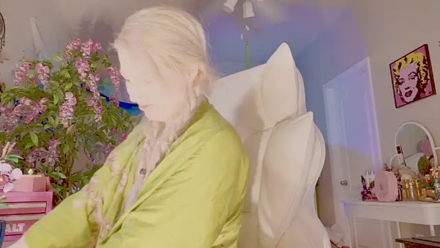 Talulaa Adlı Modelin Canlı XXX Sohbeti