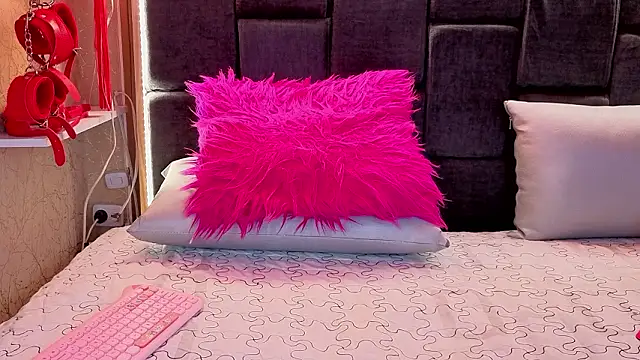 Chatroom XXX en direct de Im-Lola