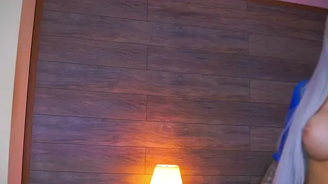 Онлайн чат XXX Juicy_Jessye