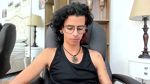 XXX chat uživo modela Ibratxandy