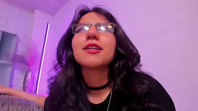 Živý XXX chat HollyPeach