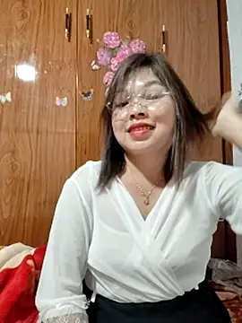 XXX chat uživo modela Cover-baa