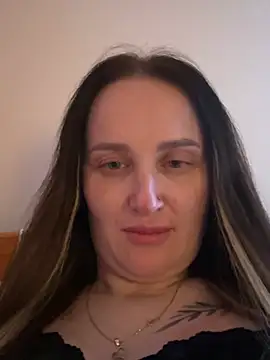 Czat XXX na żywo – TomilaSi