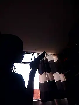 Chat +18 de Roxan_King ao vivo