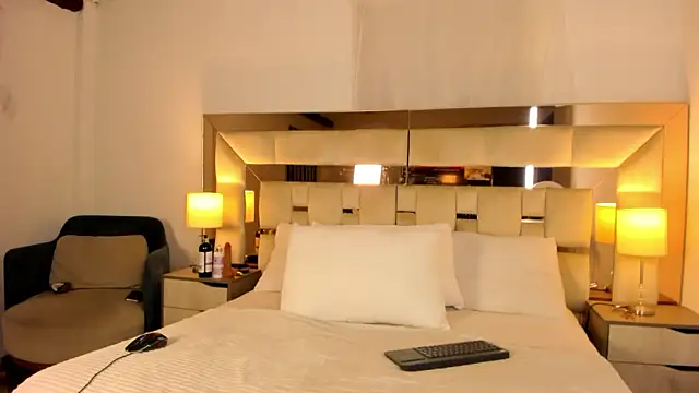 Czat XXX na żywo – EloiseClairmont