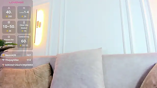 XXX chat uživo modela Alice-Bunny