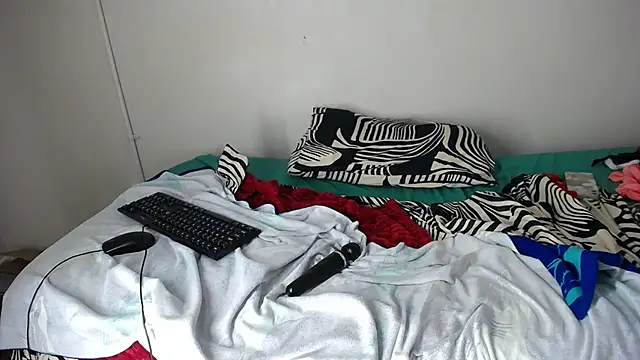 Snakiecharmi 网络视讯表演