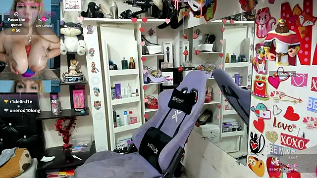 XXX chat uživo modela allsson_queen