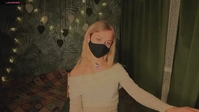 EternalOphelian Live XXX chat