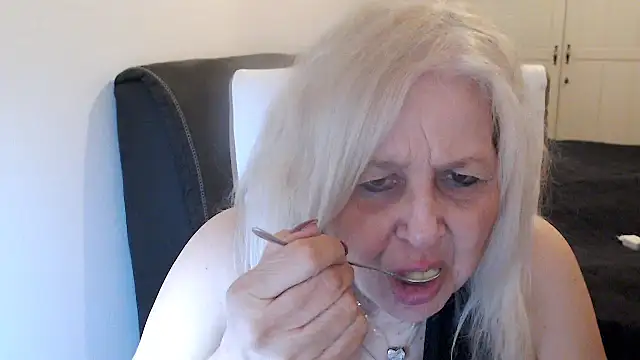 SusiLifeXXX – Naživo XXX chat