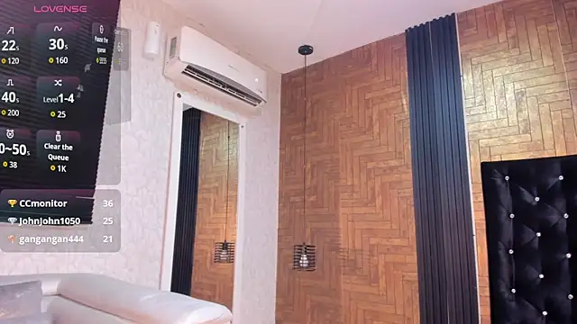 NathalyLeen Chat XXX in diretta