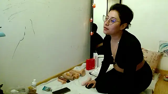 Juliexxxxtasy Chat XXX in diretta