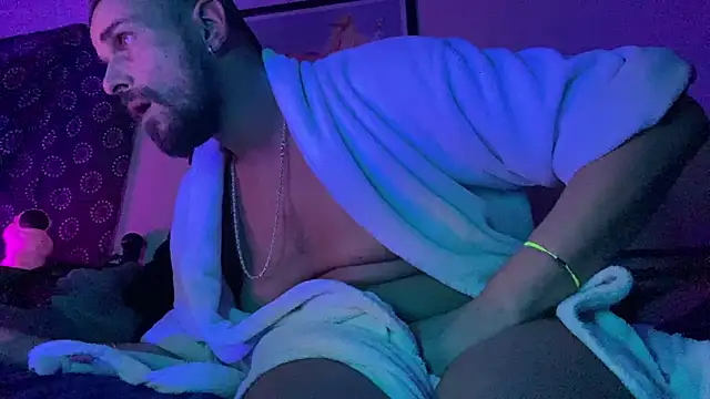 Guyst049 Webcam-Show