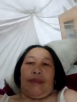 heesuu11 在線直播表演