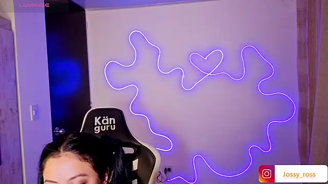 Victoryyy_ live XXX chat