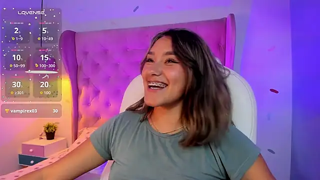 Chat +18 de _Sophie__miller ao vivo