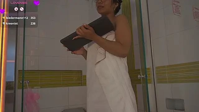 Petitte_Mussa 即時 XXX 聊天