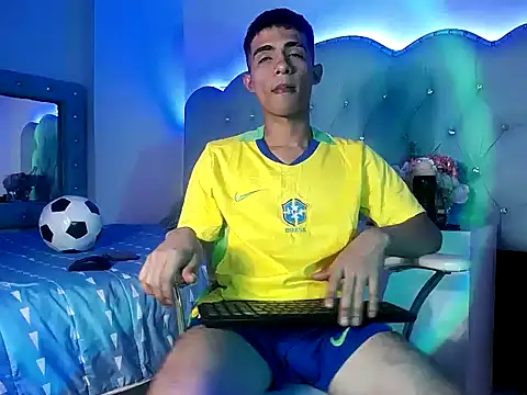 XXX chat uživo modela Apolo_Richards