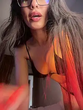 DulceLenns Adlı Modelin Canlı XXX Sohbeti