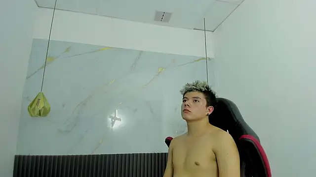 AndyFame1's Live XXX Chat