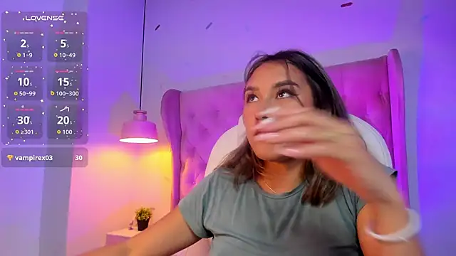 Chat +18 de _Sophie__miller ao vivo