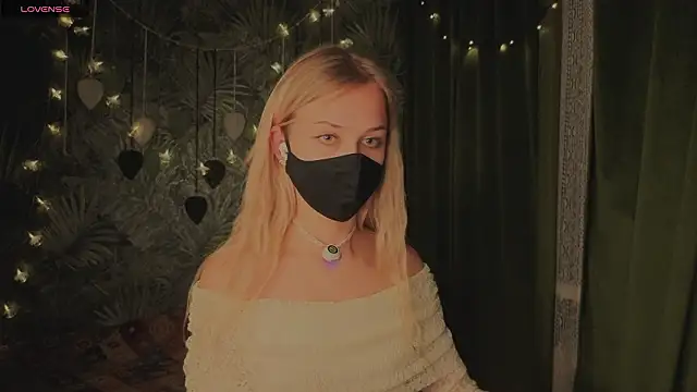 EternalOphelia 即時 XXX 聊天