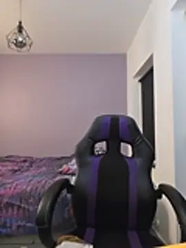 MiaRides19 Chat XXX in diretta