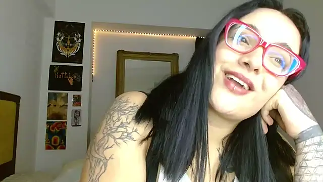 Nova-Satela Chat XXX live