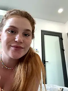 SunnyGrin's Live XXX Chat