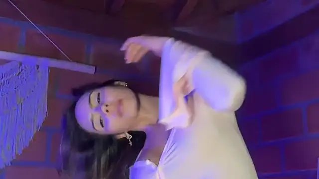 Онлайн чат XXX RouseColins