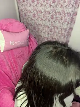 XXX chat uživo modela Sachi_Meow