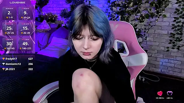 Ashley_Veil Adlı Modelin Canlı XXX Sohbeti