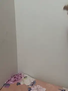 Show modela riya_sharma11 na web-kameri