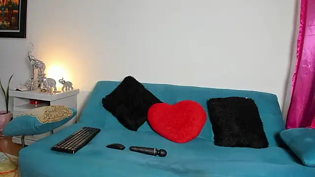 Victoria_Jonness: онлайн-секс-чат