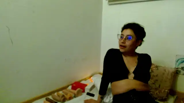 Juliexxxxtasy: απευθείας συνομιλία ΧΧΧ