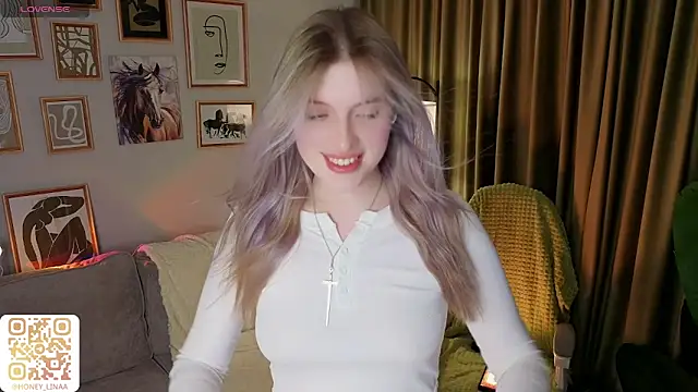 honey_kors – Naživo XXX chat