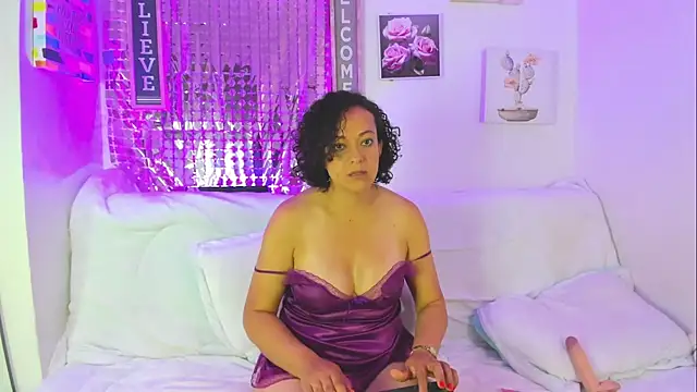 AnaDalila_Latina Chat XXX in diretta